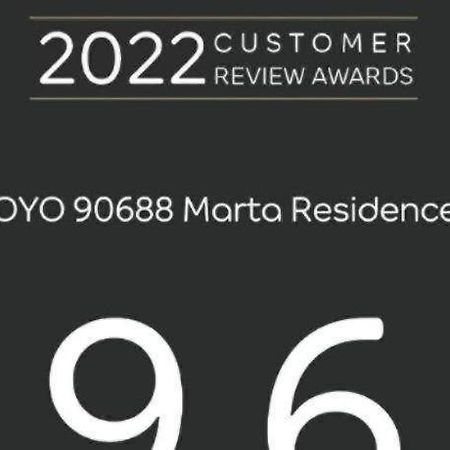 Oyo 90688 Marta Residence Karawang Exterior foto